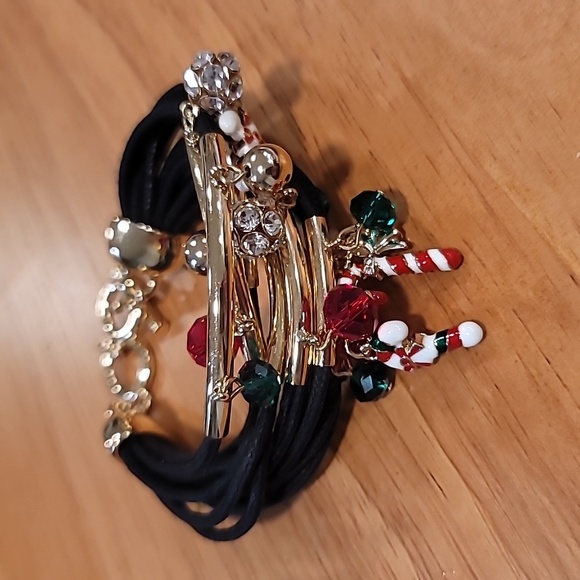 Bella Jack Christmas Charm Bracelet Candy Cane Gold Red Green Beads goldtone fun - Picture 1 of 6